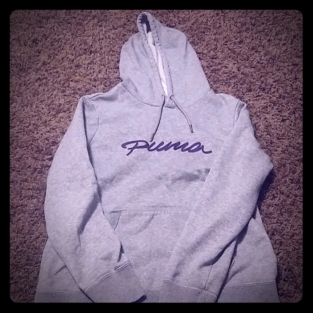 Grey puma sweatshirt